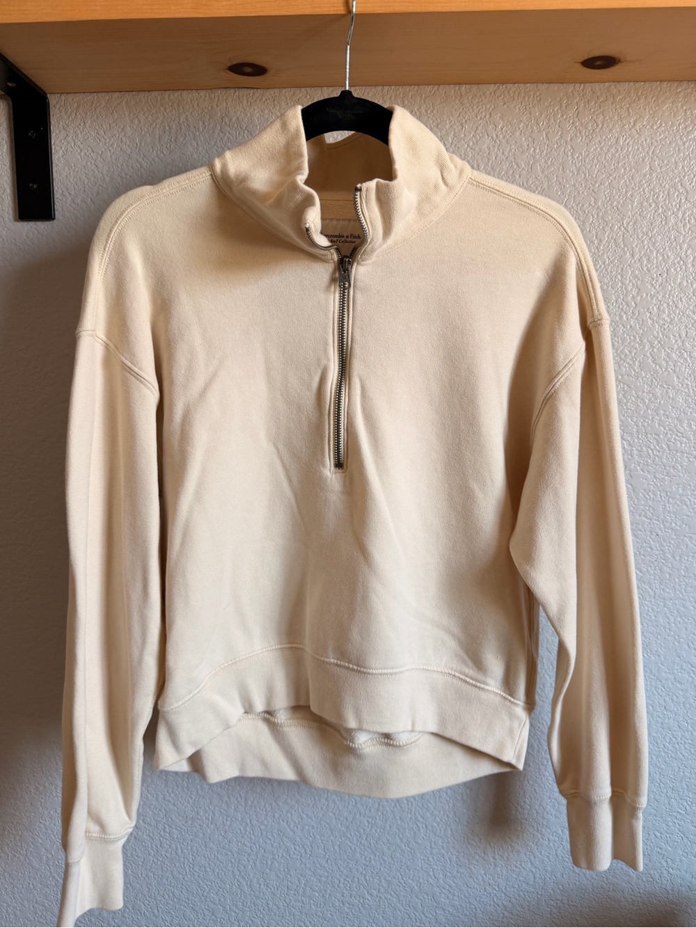 Abercrombie & Fitch Cream Half-Zip Pullover Sweatshirt
